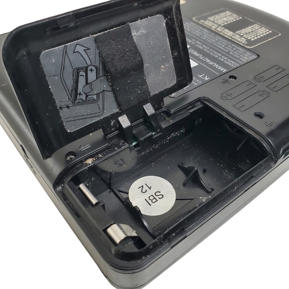 MAGNAVOX Portable CD Player ESP Dynamic Bass Boost TESTED Working - Picture 8 of 8